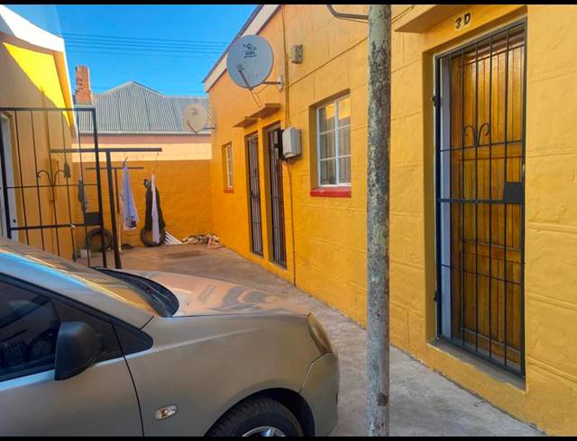 BUSINESS FOR SALE IN QUEENSTOWN CENTRAL